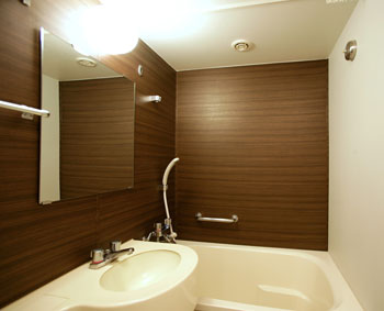 浴室パネル施工後