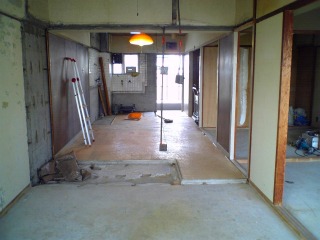 間仕切り壁解体