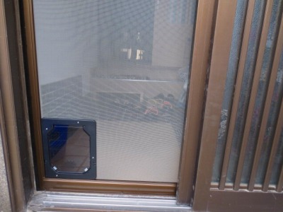 網戸専用犬猫出入り口