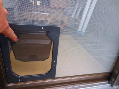 網戸専用犬猫出入り口