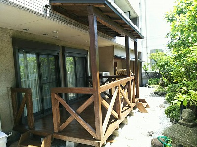 ウッドデッキ