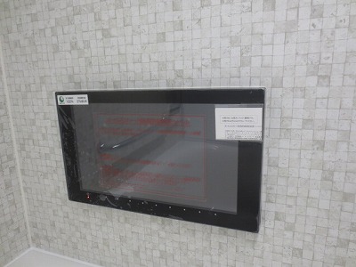 地デジ対応バステレビ
(16V型 B-CASカード内臓タイプ)
品番：GK9HX1600
