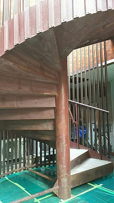 鉄骨らせん階段施工前