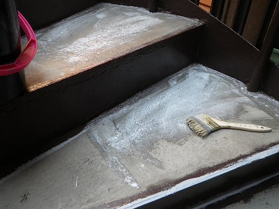 鉄骨らせん階段　　防水工事