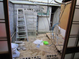 庭・トイレ解体