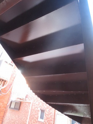 鉄骨らせん階段　　完成