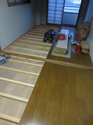 畳からフローリングに