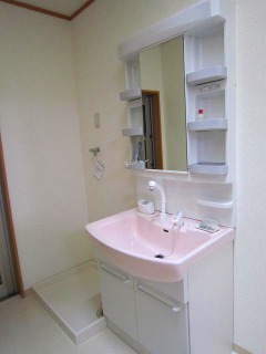 洗面化粧台取付　完了