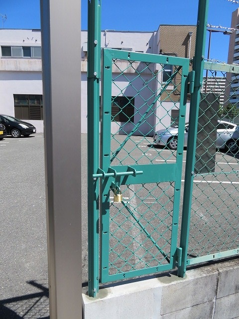 ネットフェンス門扉