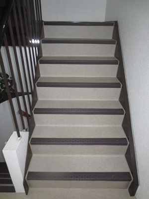 防滑性ビニルシート（ノンスキッド）
プレーンサンドPXー830  