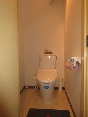 和式トイレから洋式トイレ
LIXIL　アメージュX