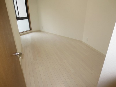 フローリングL45防音フロア張替え
クロス張替え