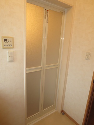 浴室折れ戸カバー工法