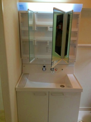 ＬＩＸＩＬピアラ３面鏡