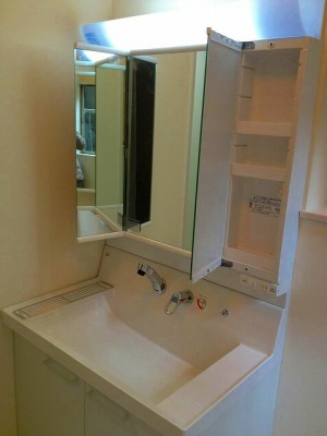 ＬＩＸＩＬピアラ３面鏡