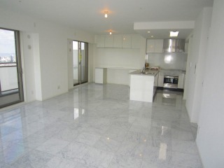 リビング床　完成