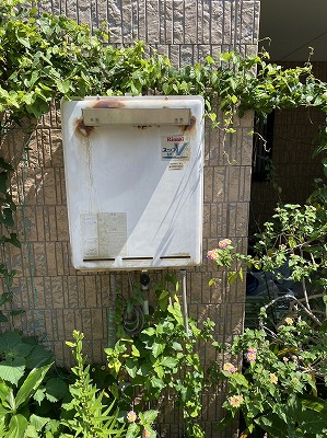 RUF-V2011SAWからRUF-A2005SAWのリンナイ給湯器に交換