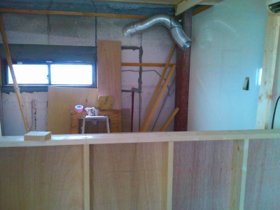 キッチン施工中