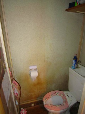 トイレ　施工前