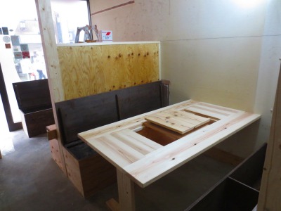 杉板テーブル・椅子