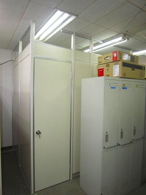 アルミパーティション