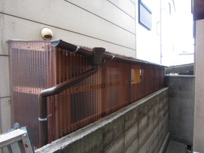 ポリカ波板貼り