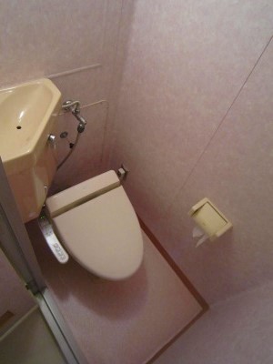 トイレユニットダイノックシート貼り