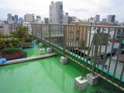 屋上用アルミ手摺り
ＹＫＫ縦格子