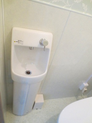 コンパクト手洗い器