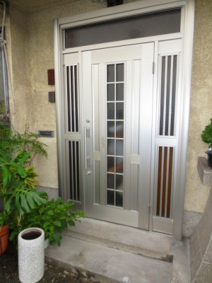 ＹＫＫリフォーム玄関ドア